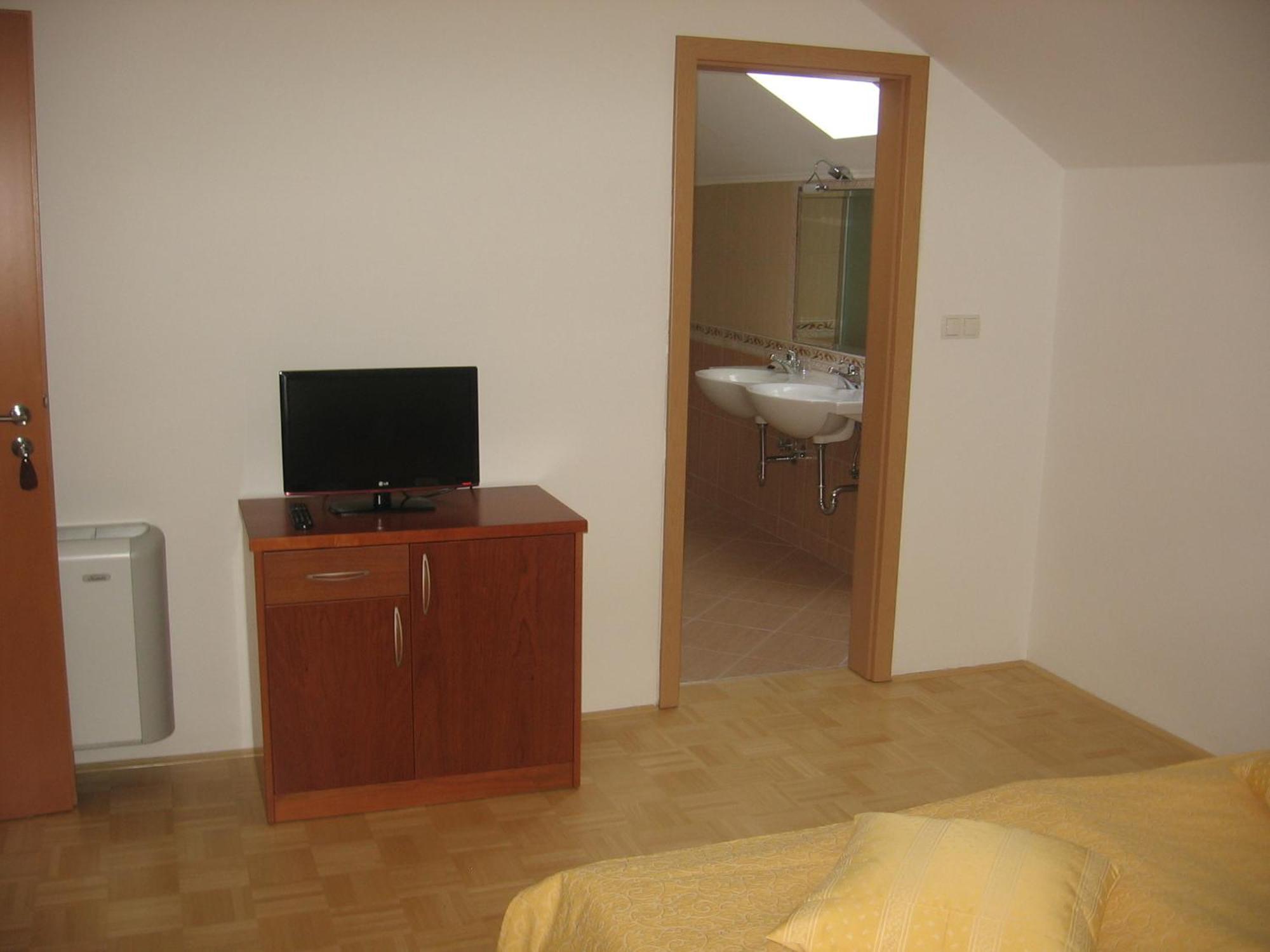 Gostilna In Prenocisce Kocjan Hotel Bizeljsko Стая снимка